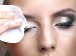 makeup and eye health